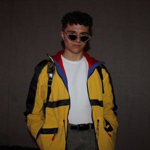 90s Light-Weight Color Block Windbreaker ❤️💛💙